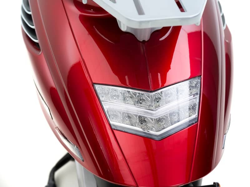 Nipponia E-legance e-scooter LED rear light