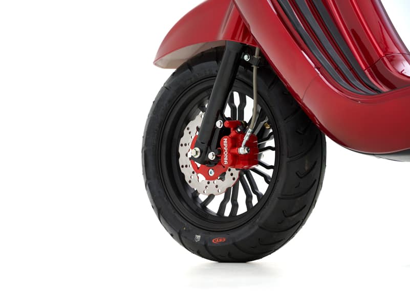 Nipponia E-legance e-scooter front disc brake